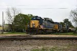 CSX 8074 leads a train northbound towards Hamlet on the Andrews Sub